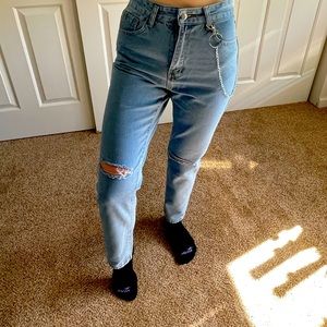 High Waist Chain Detail Ripped Straight Jeans